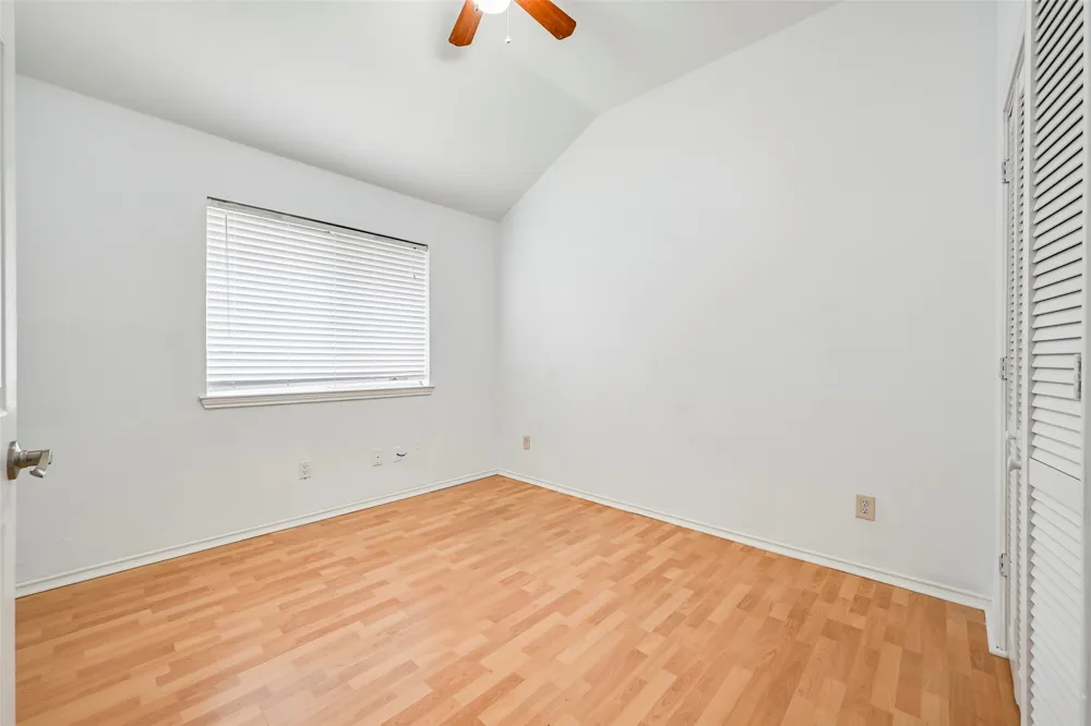 700 N Emma Drive Arlington, TX 76002