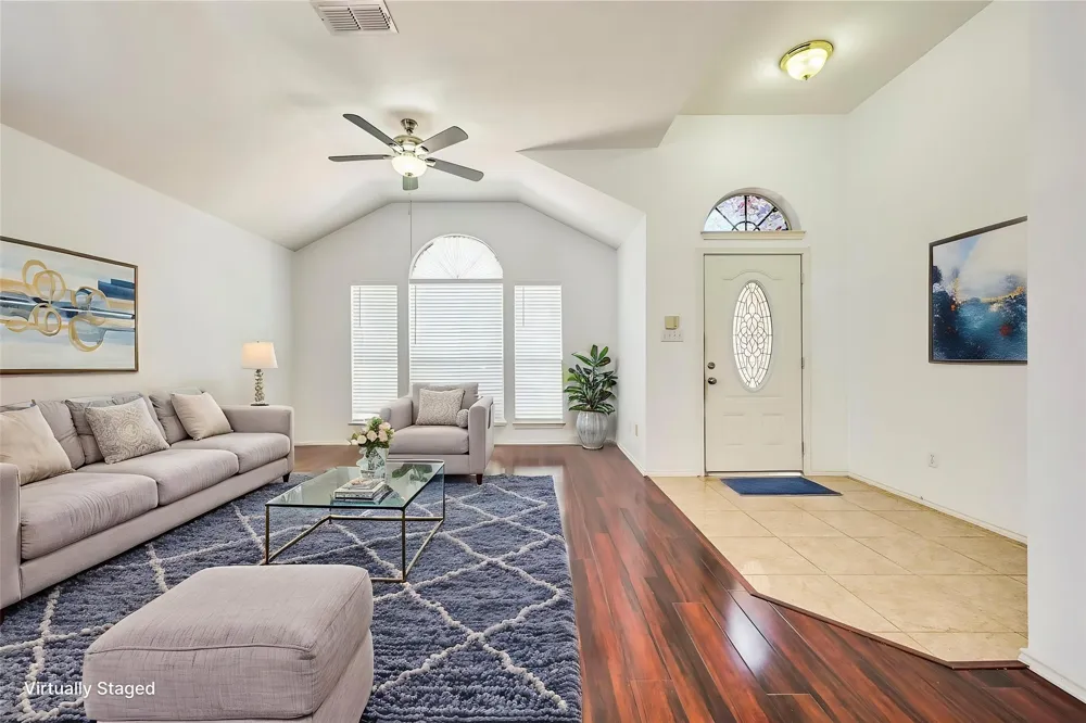 700 N Emma Drive Arlington, TX 76002