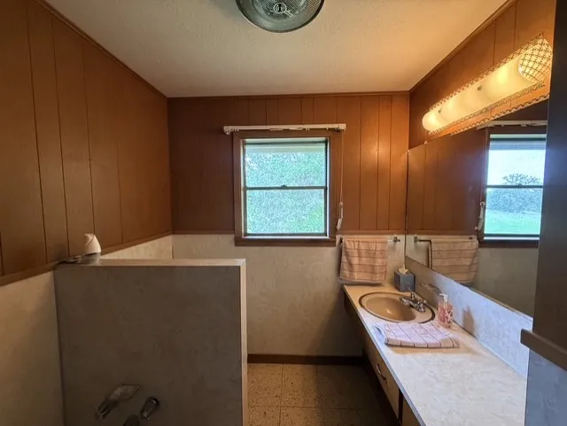 1250 Fm 112 Lexington, TX 78947