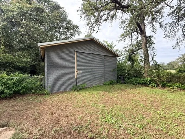 1250 Fm 112 Lexington, TX 78947