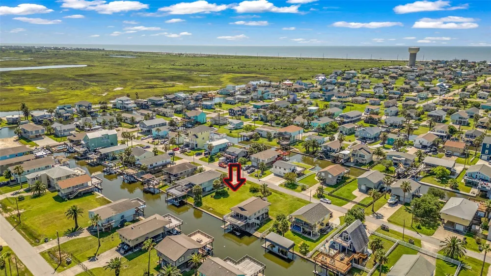 16530 Nassau Way Jamaica Beach, TX 77554