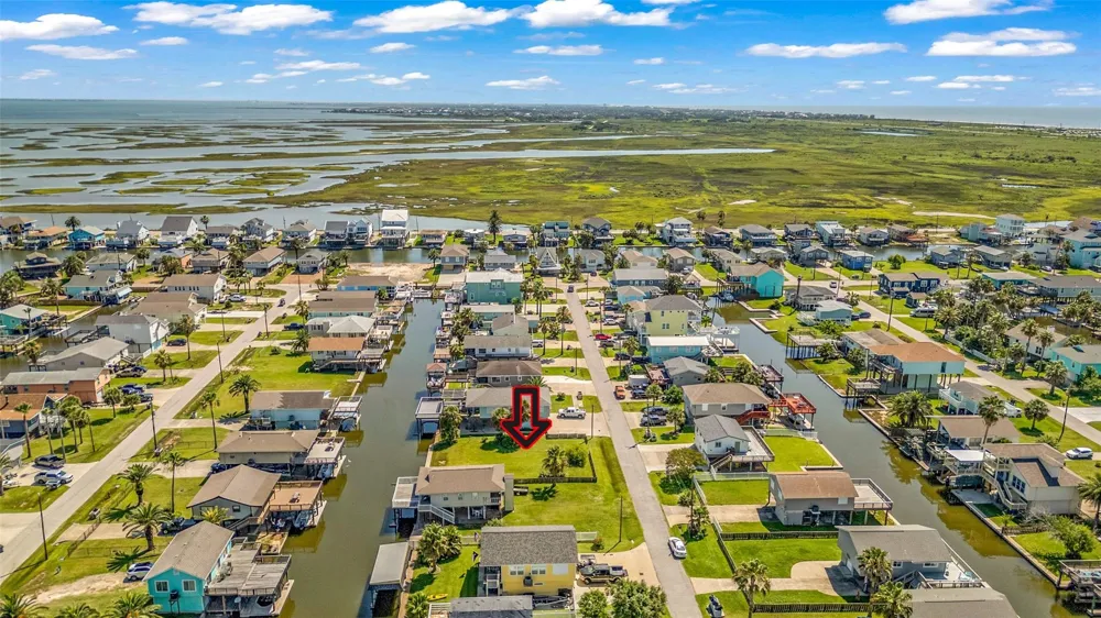 16530 Nassau Way Jamaica Beach, TX 77554