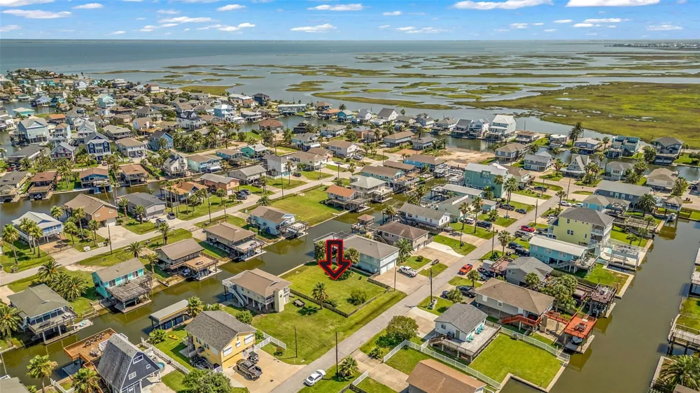 16530 Nassau Way Jamaica Beach, TX 77554