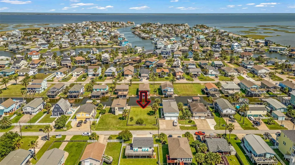 16530 Nassau Way Jamaica Beach, TX 77554