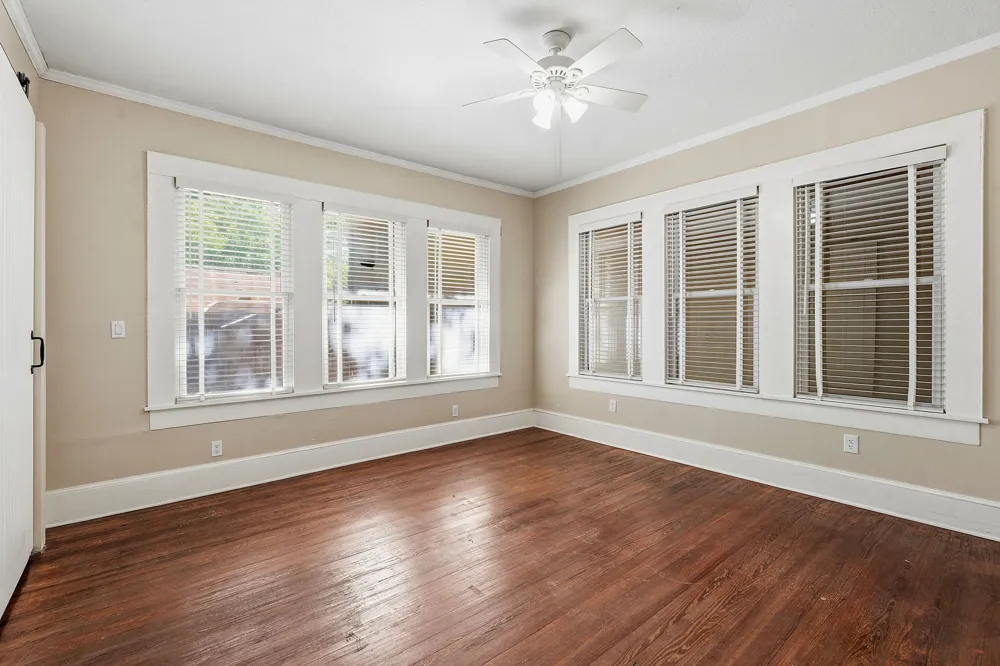 1232 Spruce Street Lockhart, TX 78644