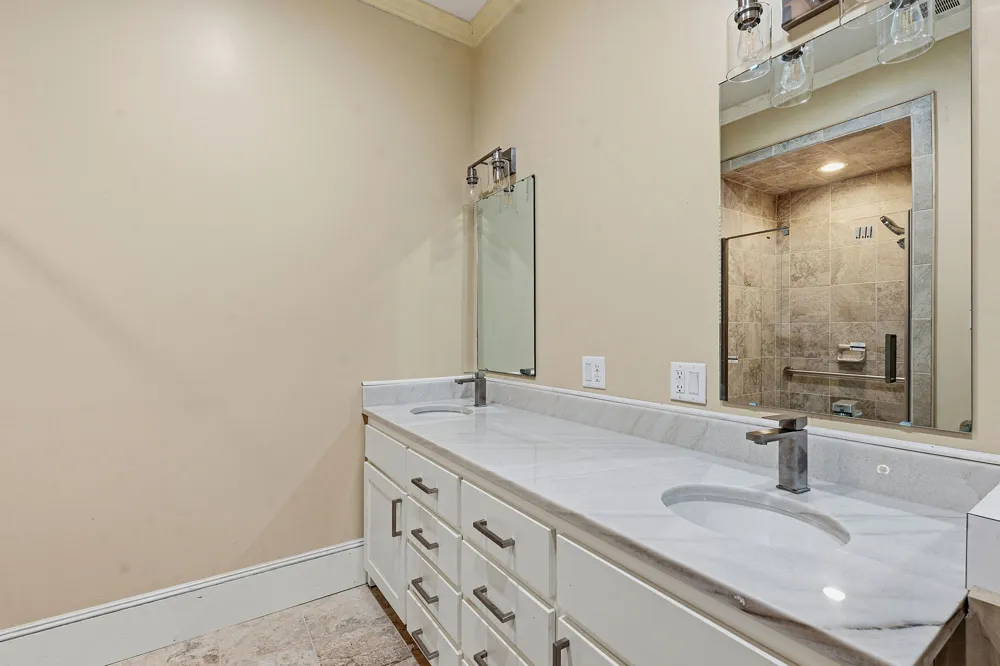 1232 Spruce Street Lockhart, TX 78644