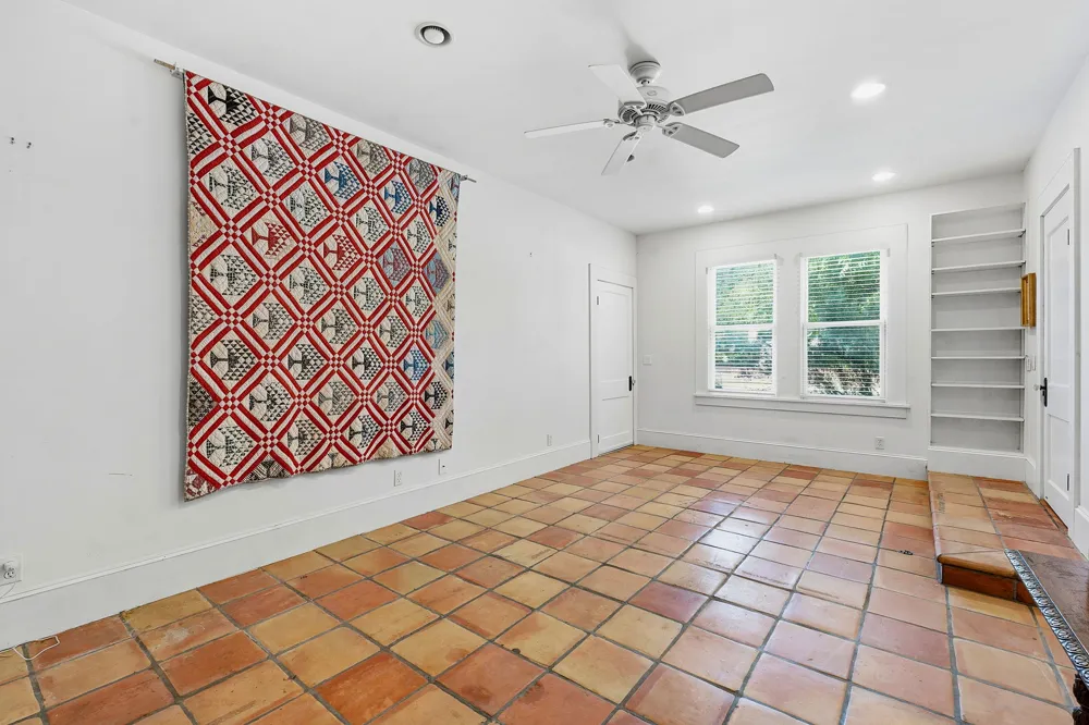 1232 Spruce Street Lockhart, TX 78644