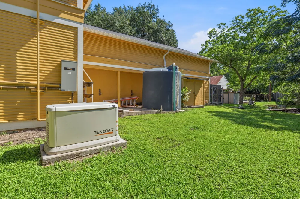 1232 Spruce Street Lockhart, TX 78644