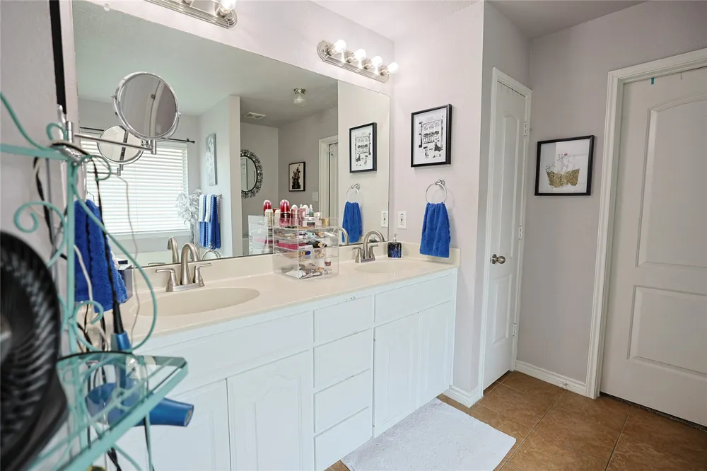 244 Spoke Trail Willow Park, TX 76087