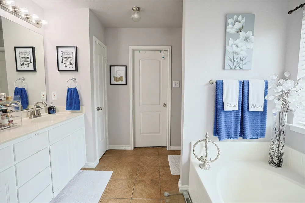244 Spoke Trail Willow Park, TX 76087