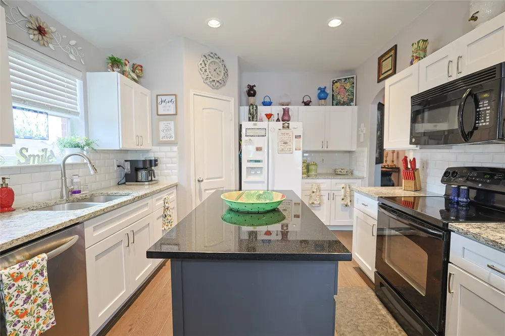 244 Spoke Trail Willow Park, TX 76087