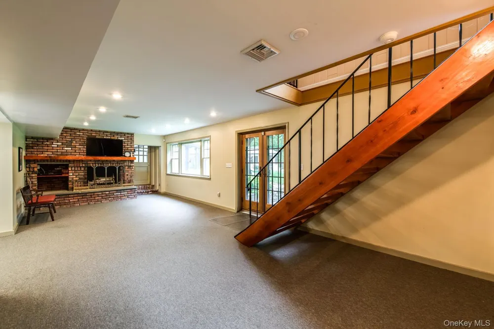 121 Andrews Road Lagrangeville, NY 12540