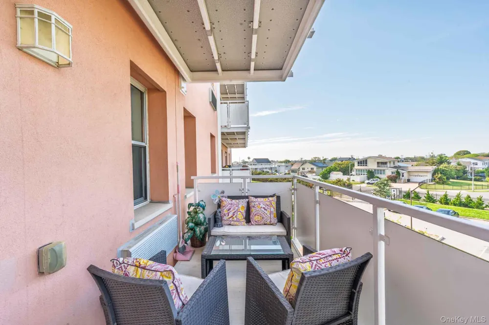 2 Richmond Road #3R Lido Beach, NY 11561