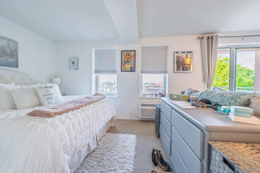 2 Richmond Road #3R Lido Beach, NY 11561