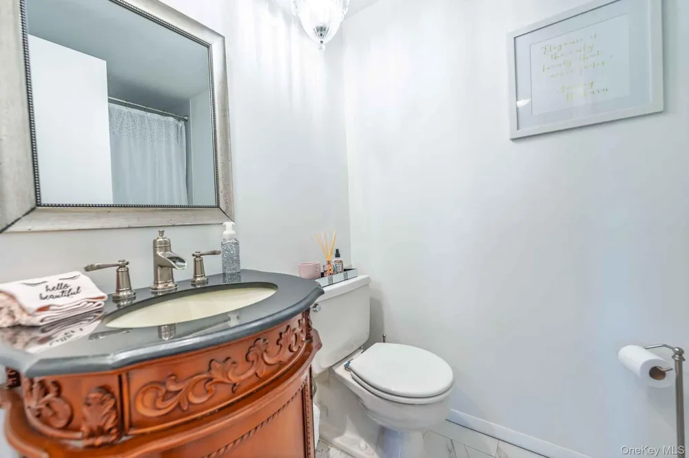 2 Richmond Road #3R Lido Beach, NY 11561