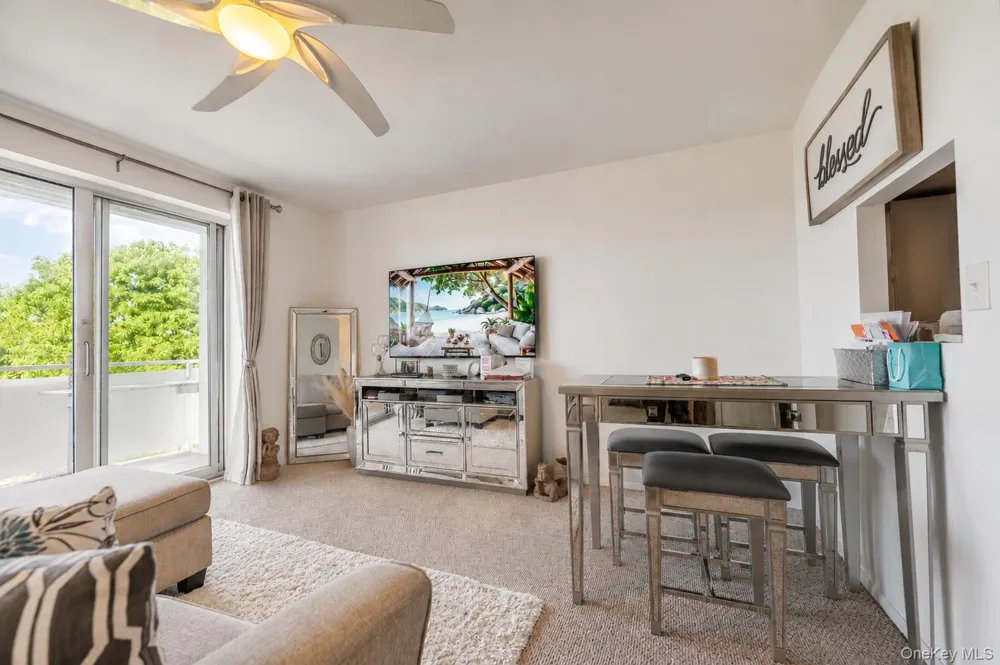 2 Richmond Road #3R Lido Beach, NY 11561