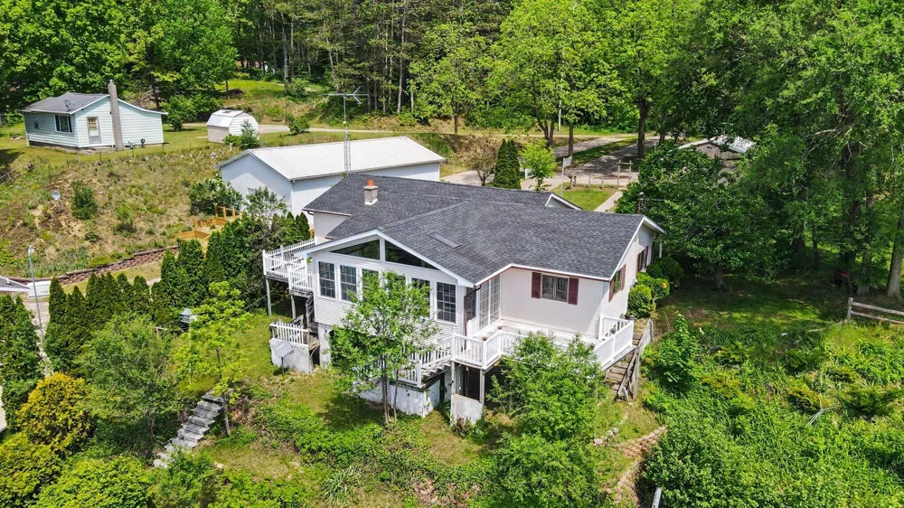 13703 Carefree Drive Johnstown Township, MI 49017