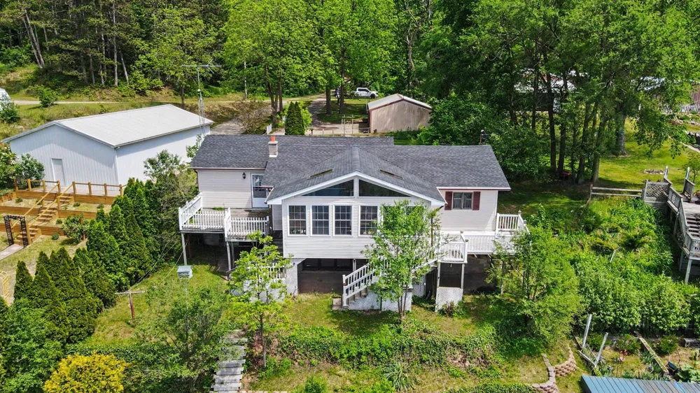 13703 Carefree Drive Johnstown Township, MI 49017