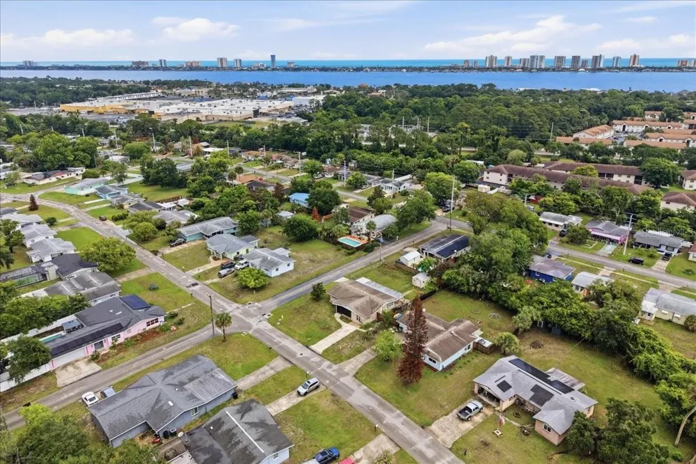 2605 YALE ROAD South Daytona, FL 32119