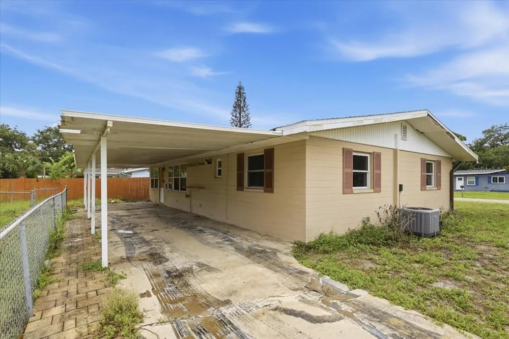 2605 YALE ROAD South Daytona, FL 32119