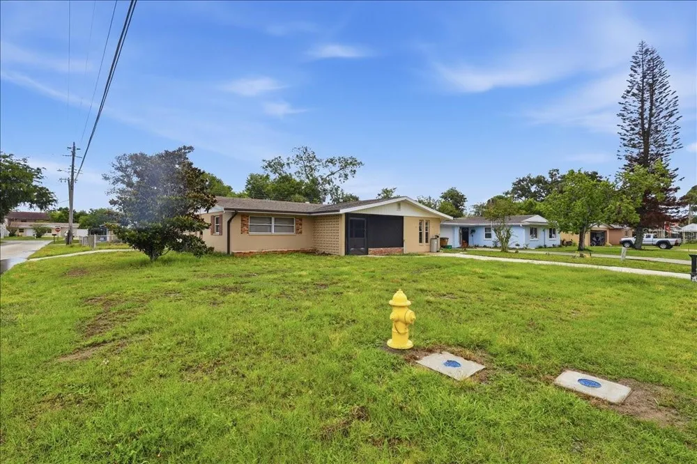 2605 YALE ROAD South Daytona, FL 32119