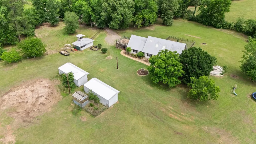1122 County Road 3750 Hawkins, TX 75765