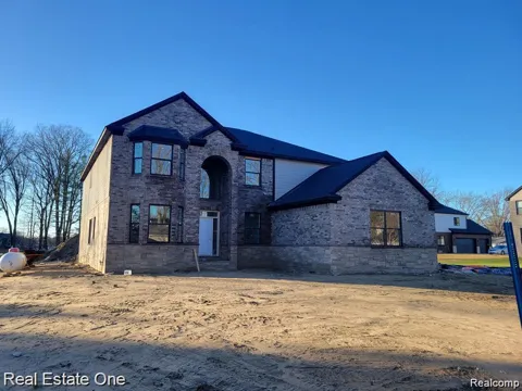 33 Paragon Drive
