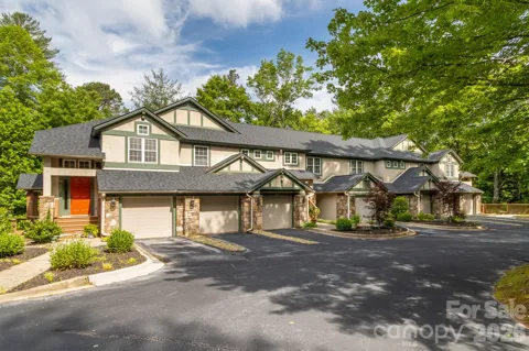 99 Ridgetop Circle #202