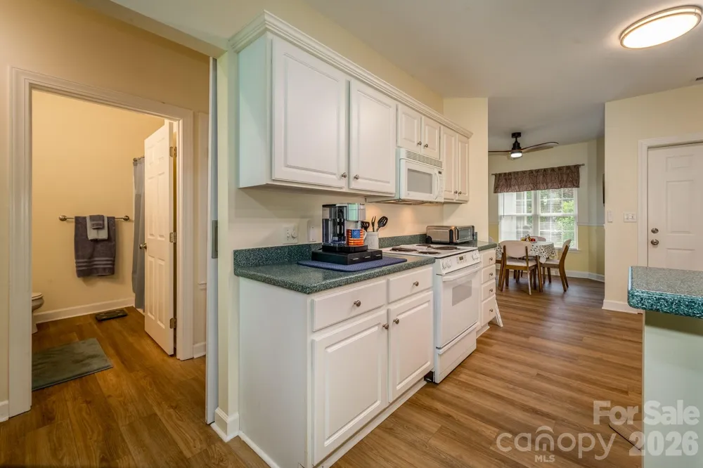 99 Ridgetop Circle #202 Brevard, NC 28712