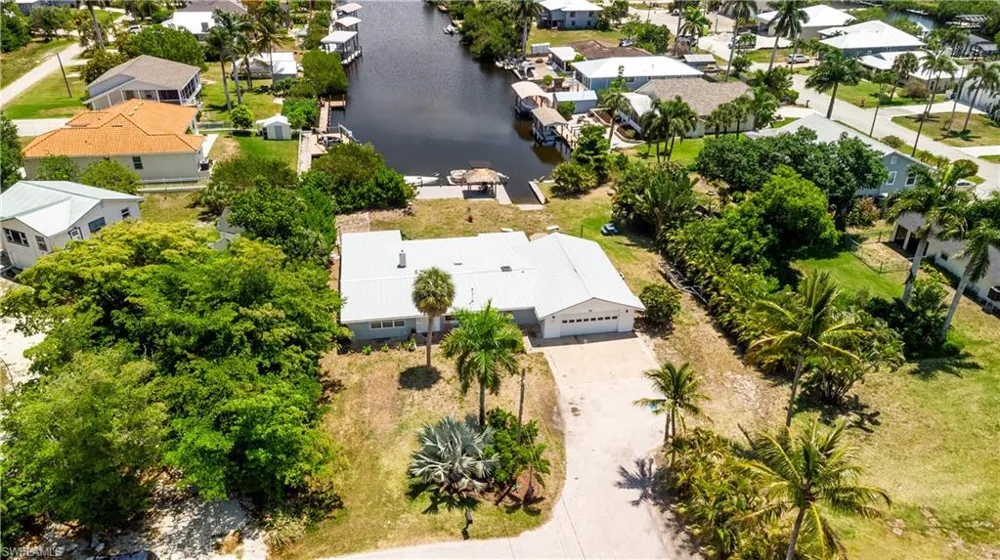 5387 Marina Drive Bokeelia, FL 33922