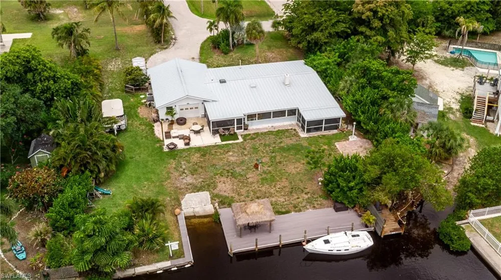 5387 Marina Drive Bokeelia, FL 33922