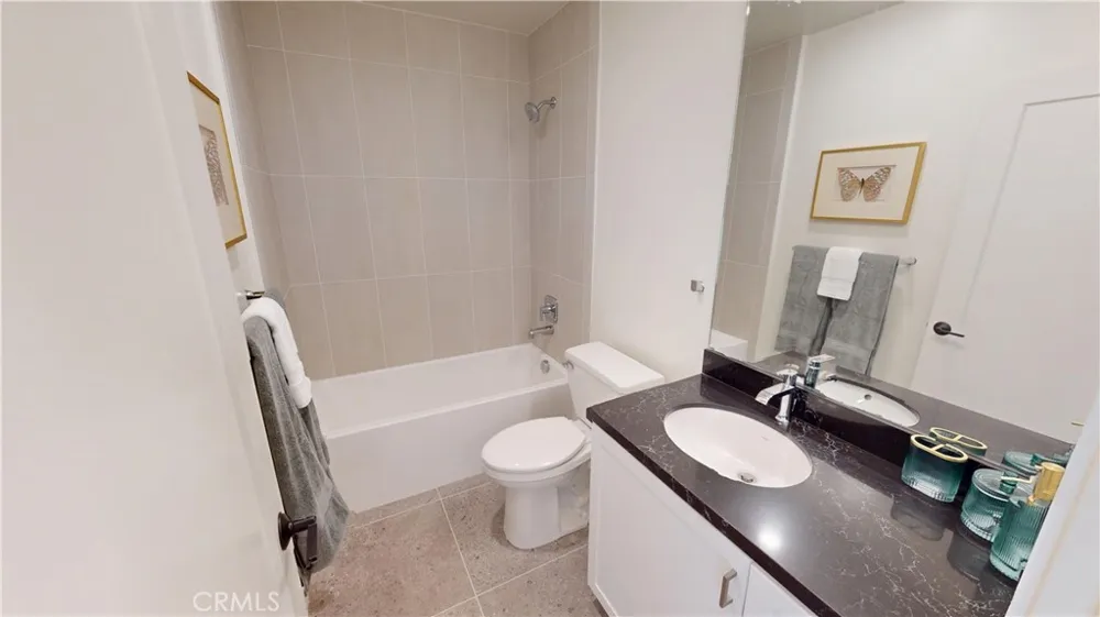 1878 E Walnut Street #319 Pasadena, CA 91107