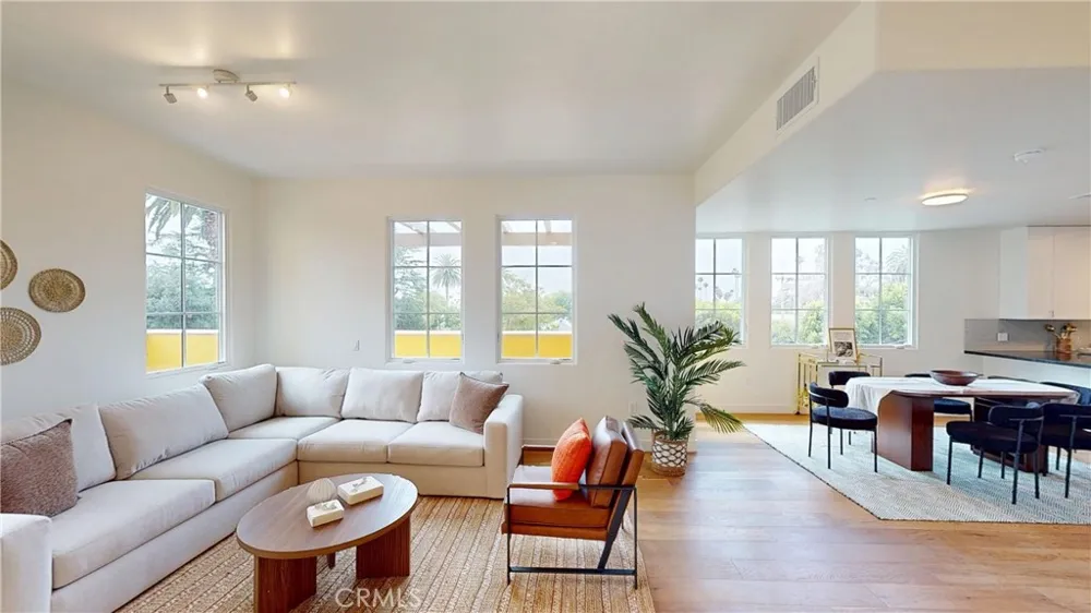 1878 E Walnut Street #319 Pasadena, CA 91107