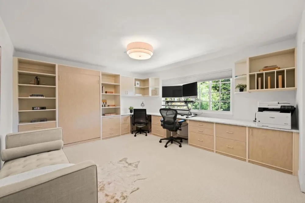 220 Robin Road Hillsborough, CA 94010