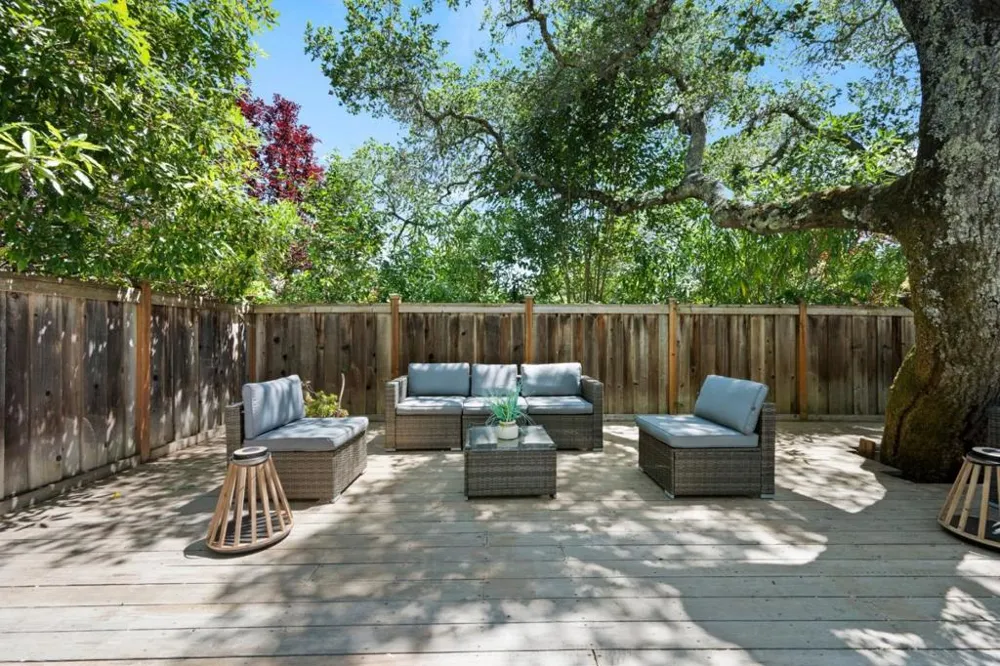 220 Robin Road Hillsborough, CA 94010