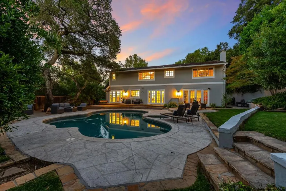 220 Robin Road Hillsborough, CA 94010