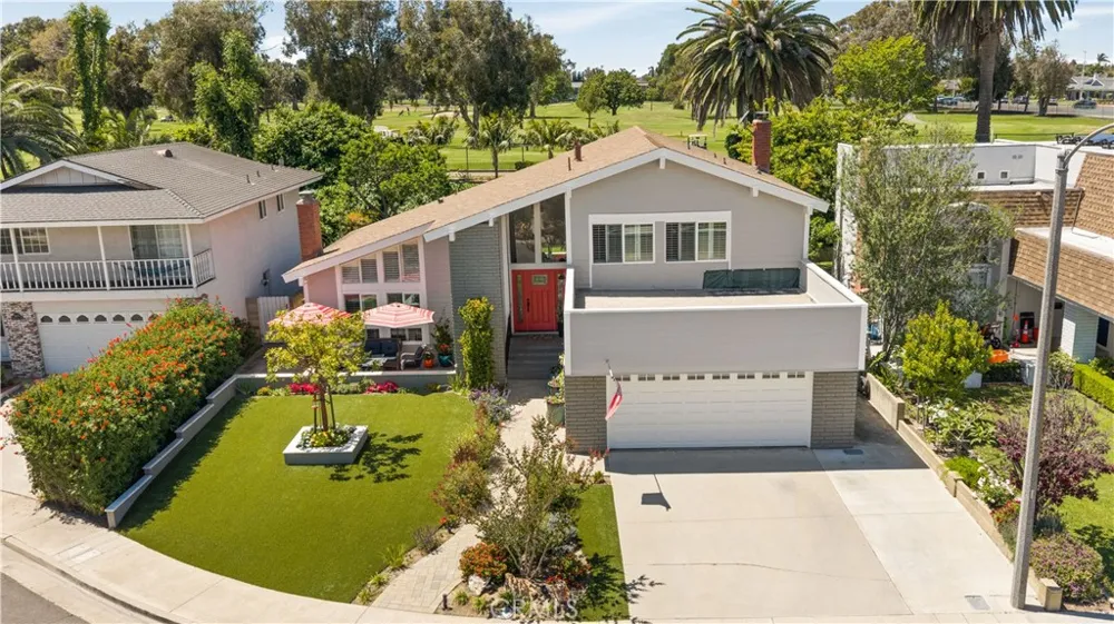 16541 Charleyville Huntington Beach, CA 92649