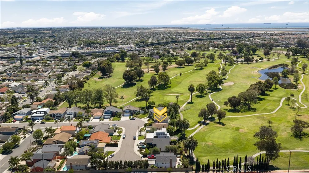 16541 Charleyville Huntington Beach, CA 92649