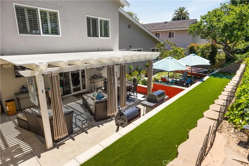 16541 Charleyville Huntington Beach, CA 92649