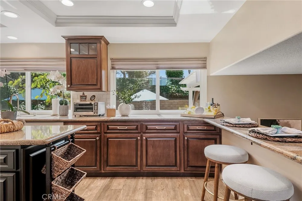 16541 Charleyville Huntington Beach, CA 92649