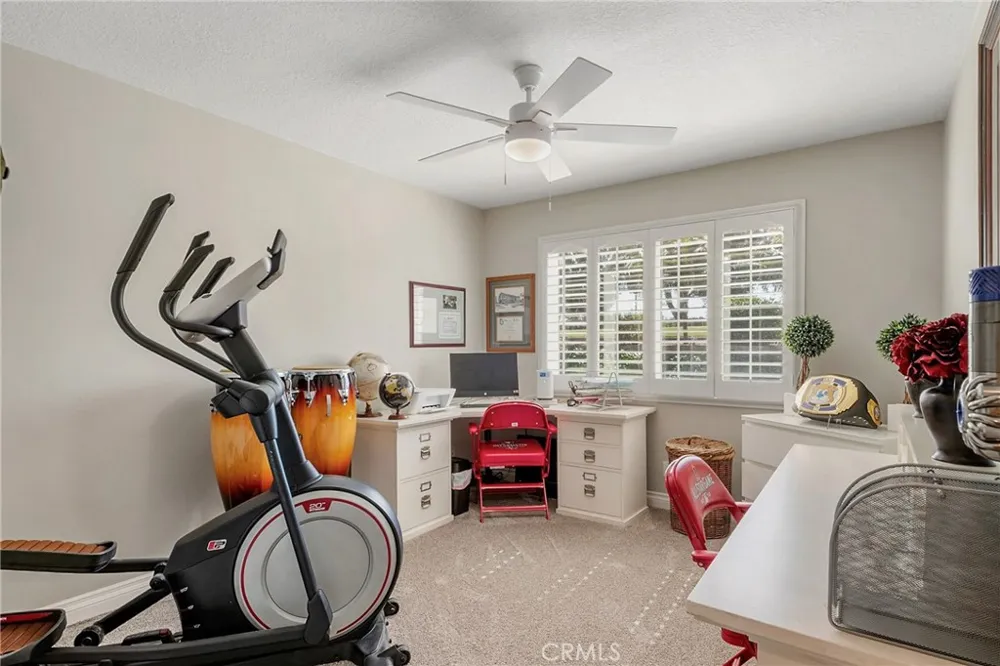 16541 Charleyville Huntington Beach, CA 92649