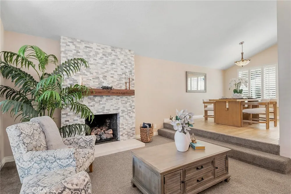 16541 Charleyville Huntington Beach, CA 92649
