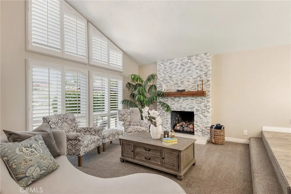 16541 Charleyville Huntington Beach, CA 92649