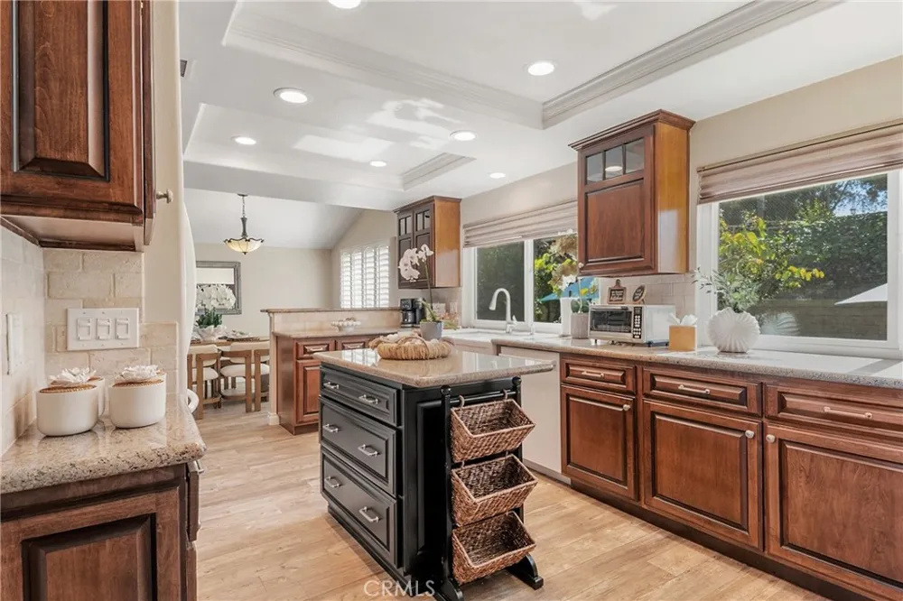 16541 Charleyville Huntington Beach, CA 92649