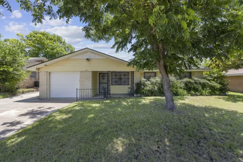 3817 Lancelot Lane