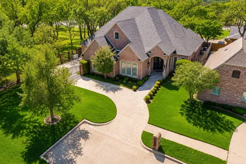 2726 Country Club Road