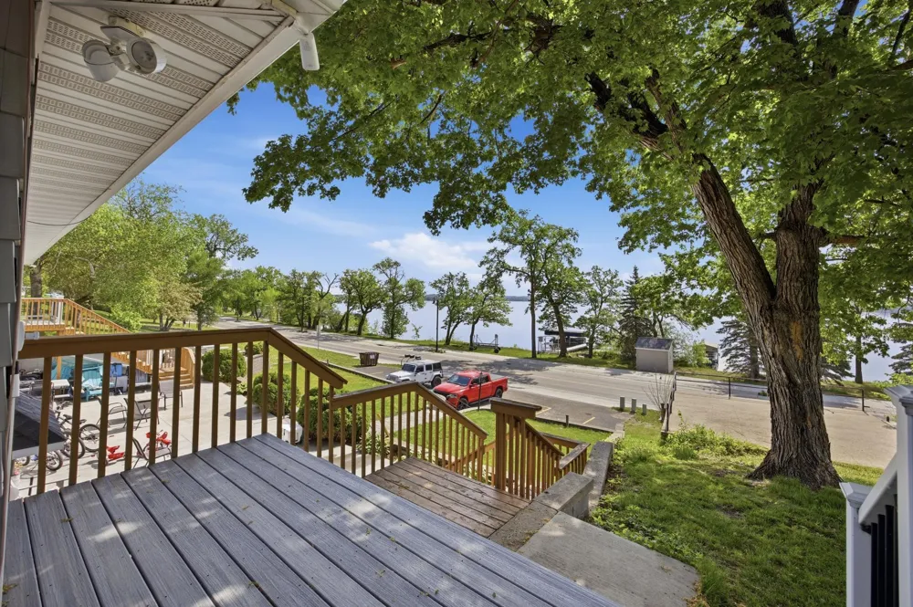1112 W Lake Drive Detroit Lakes, MN 56501