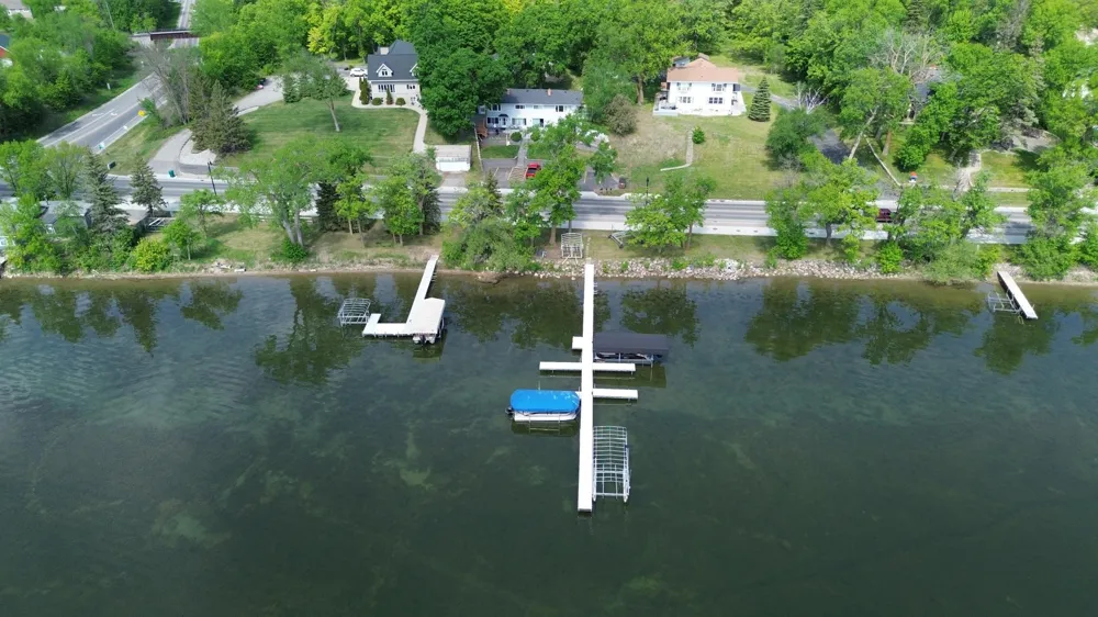 1112 W Lake Drive Detroit Lakes, MN 56501