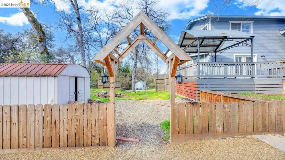 12929 Hollow Dr Sonora, CA 95370