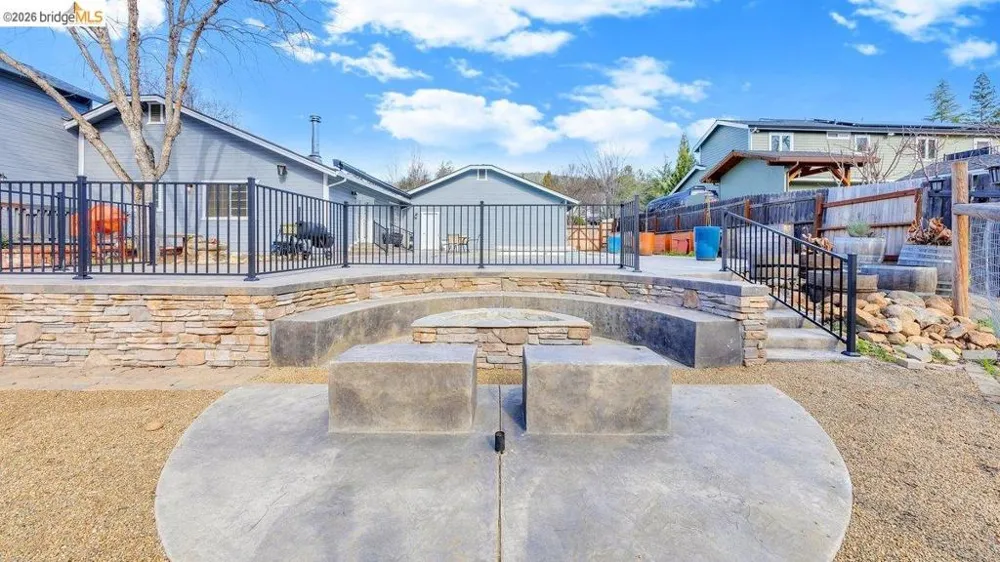 12929 Hollow Dr Sonora, CA 95370